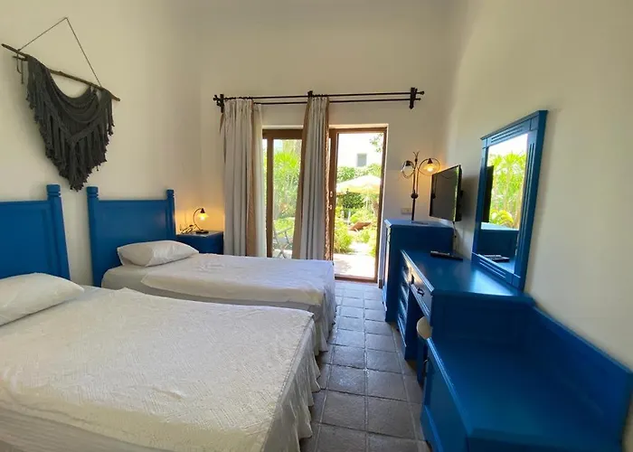 Couette-café Munahan 3*